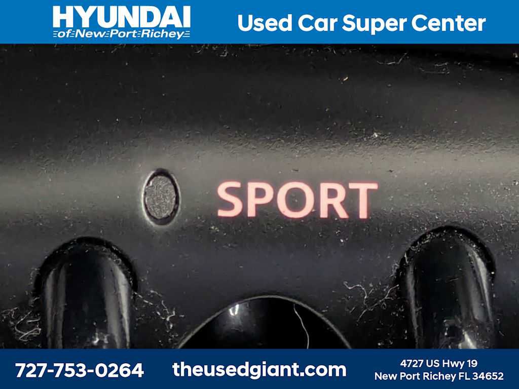 Used 2013 MINI Cooper Countryman FWD image 22