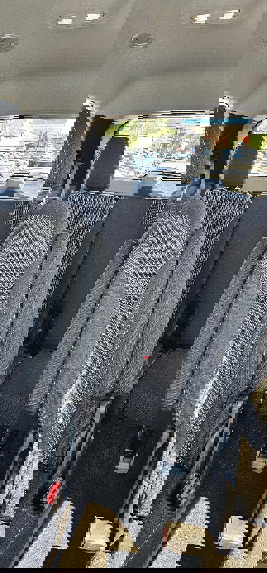 Used 2021 Chevrolet Traverse LT image 14