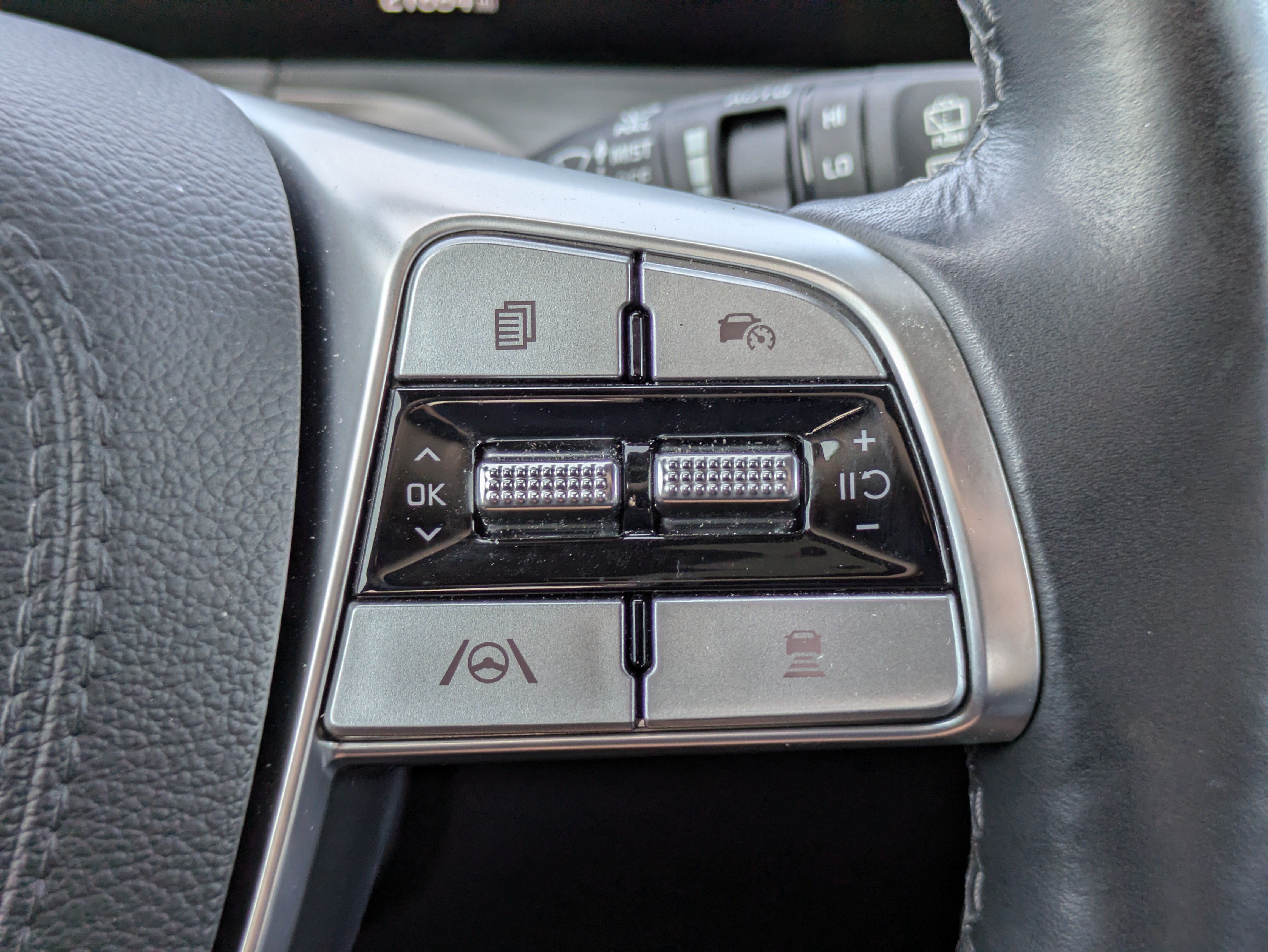 Certified 2024 Kia Telluride SX Prestige X-Line AWD/4WD image 26