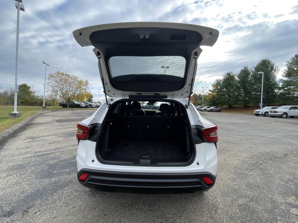 Used 2024 Chevrolet Trax RS w/ Driver Confidence Package image 16