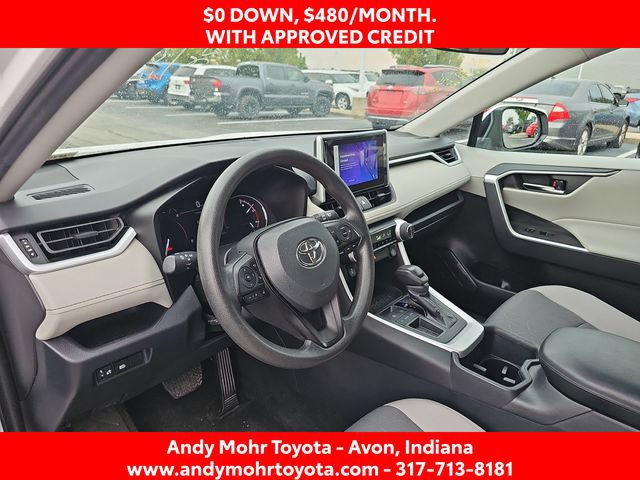 Used 2024 Toyota RAV4 XLE FWD image 9