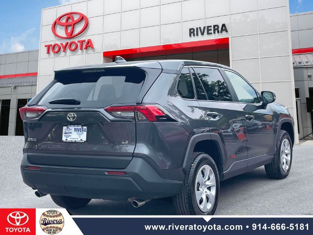Certified 2024 Toyota RAV4 LE AWD/4WD image 6
