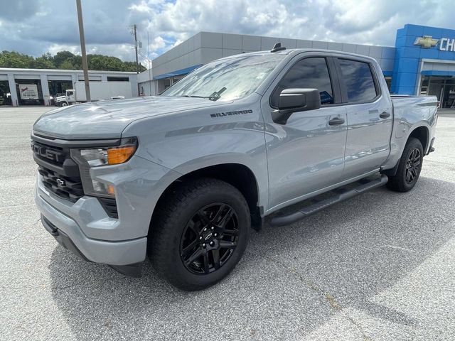 Used 2024 Chevrolet Silverado 1500 Custom w/ Turbomax Blackout Package AWD/4WD image 9