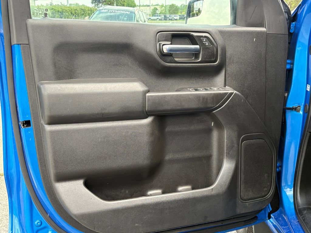 Used 2025 Chevrolet Silverado 1500 Custom RWD image 12