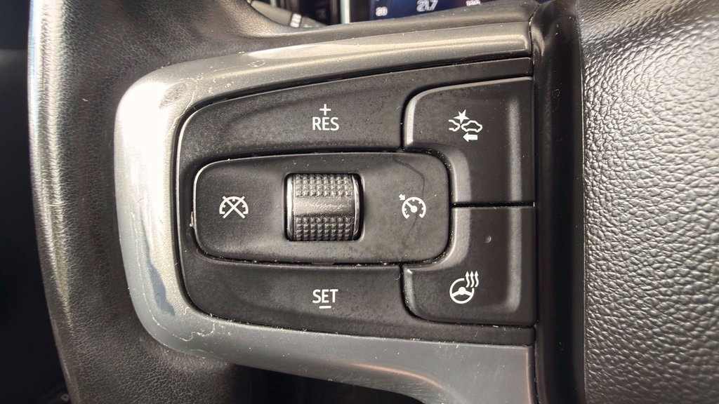 Used 2025 Chevrolet Silverado 1500 LT RWD image 28