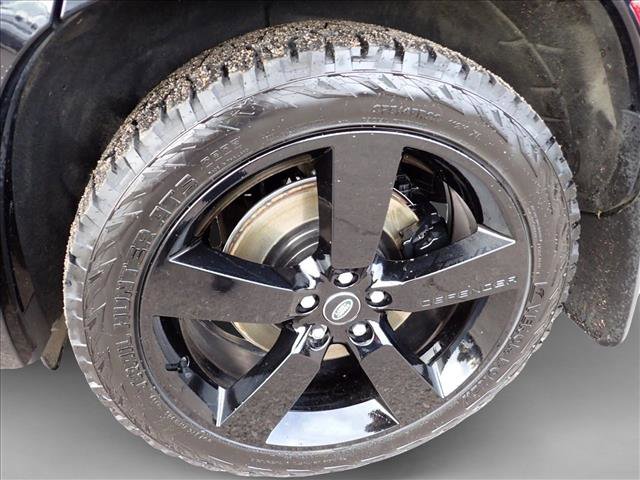 Used 2024 Land Rover Defender 110 V8 image 7