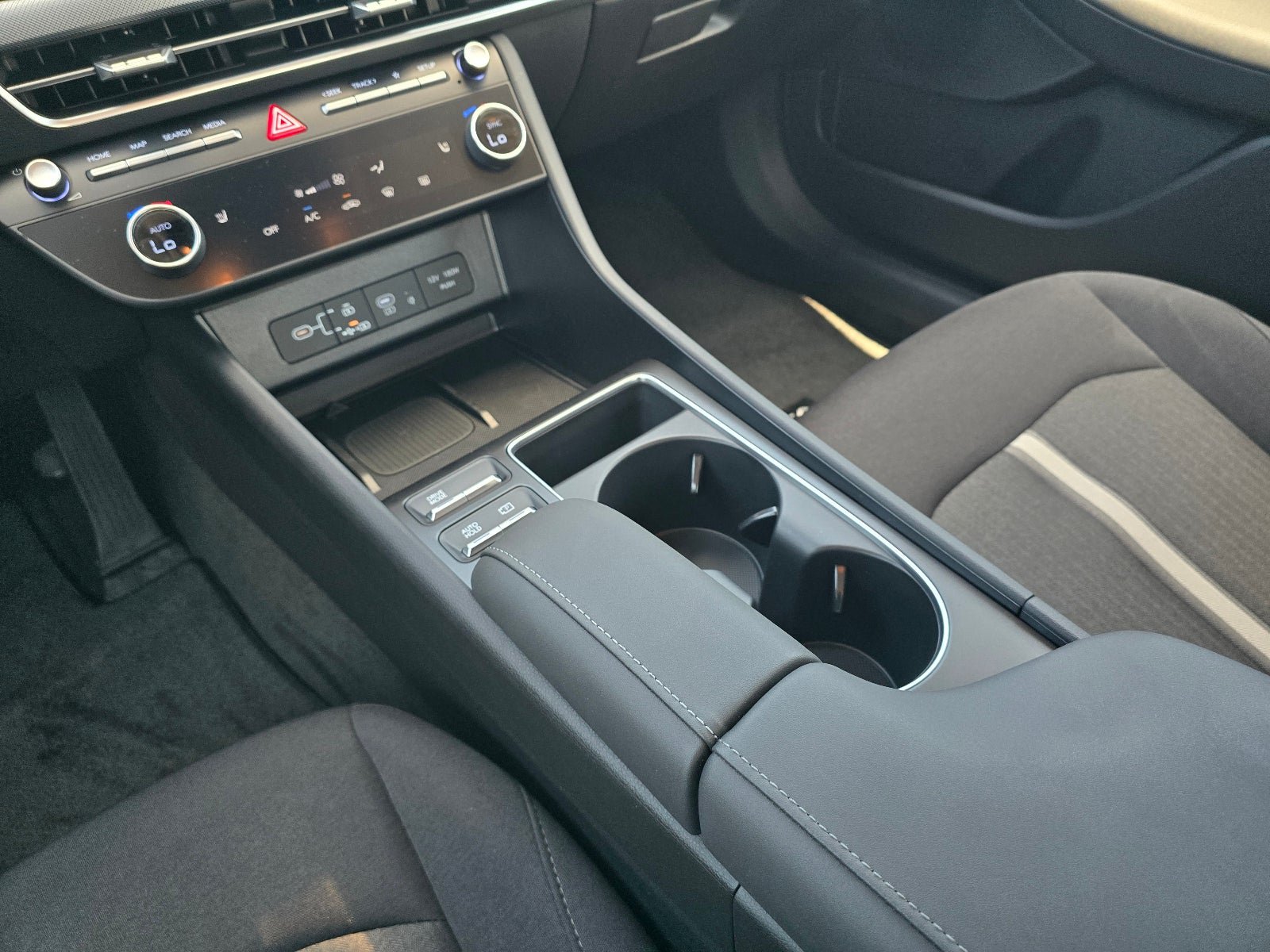 New 2026 Hyundai Sonata SEL FWD image 16