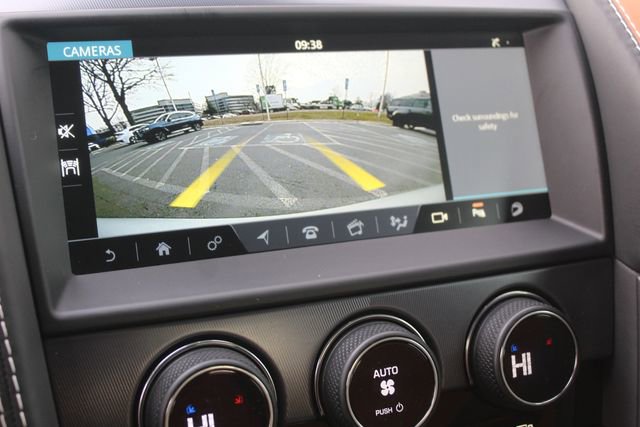 Used 2023 Jaguar F-TYPE R image 17