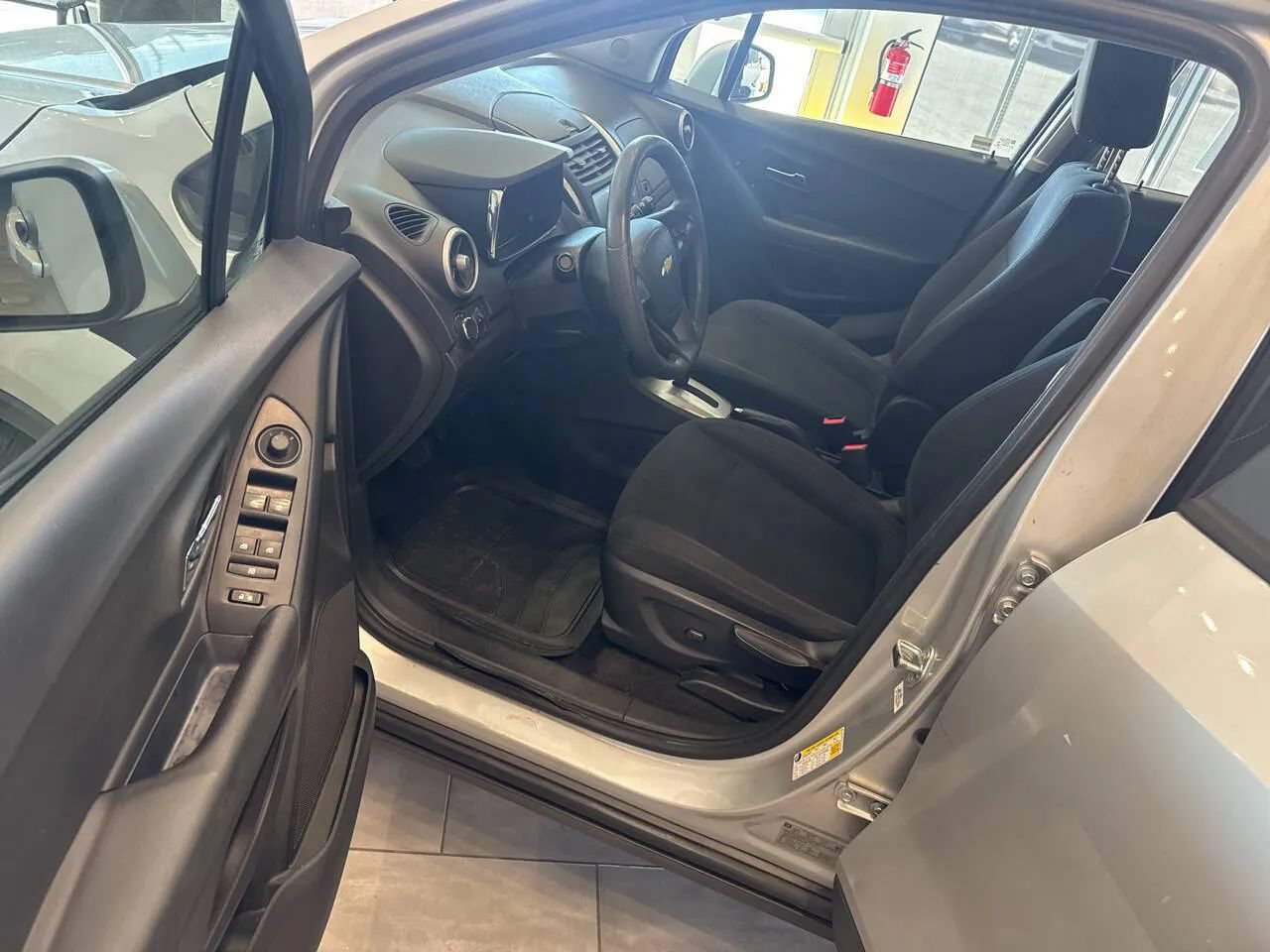 Used 2016 Chevrolet Trax LS AWD/4WD image 20