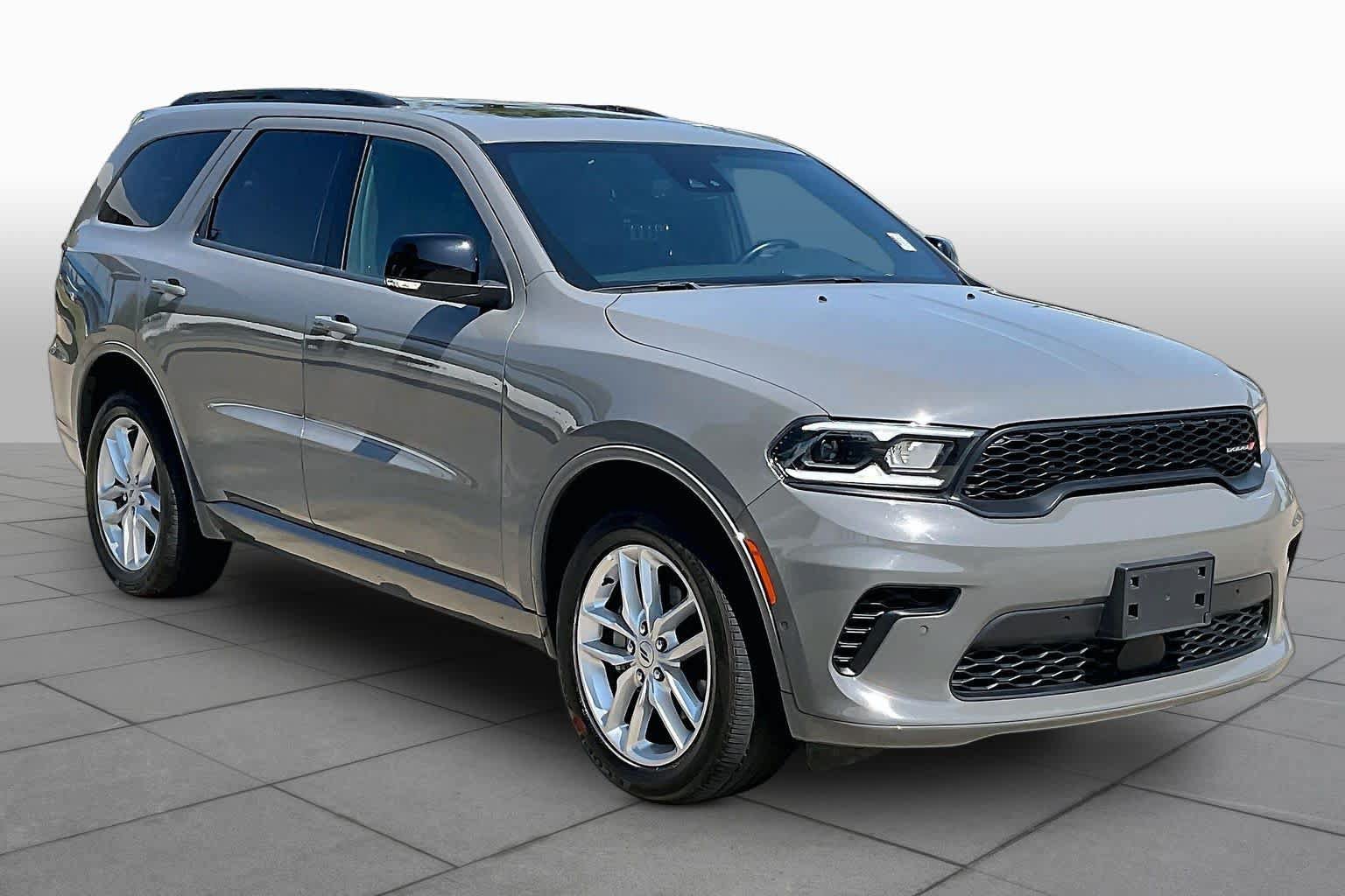 Used 2025 Dodge Durango GT AWD/4WD image 3