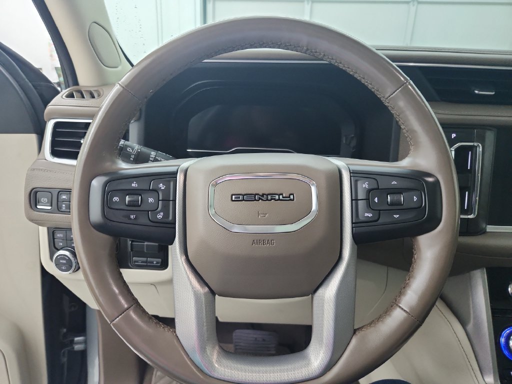 Used 2023 GMC Yukon XL Denali w/ Max Trailering Package AWD/4WD image 24