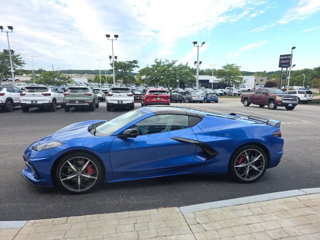 Used 2022 Chevrolet Corvette Stingray Preferred Cpe w/ Z51 Performance Package RWD image 5