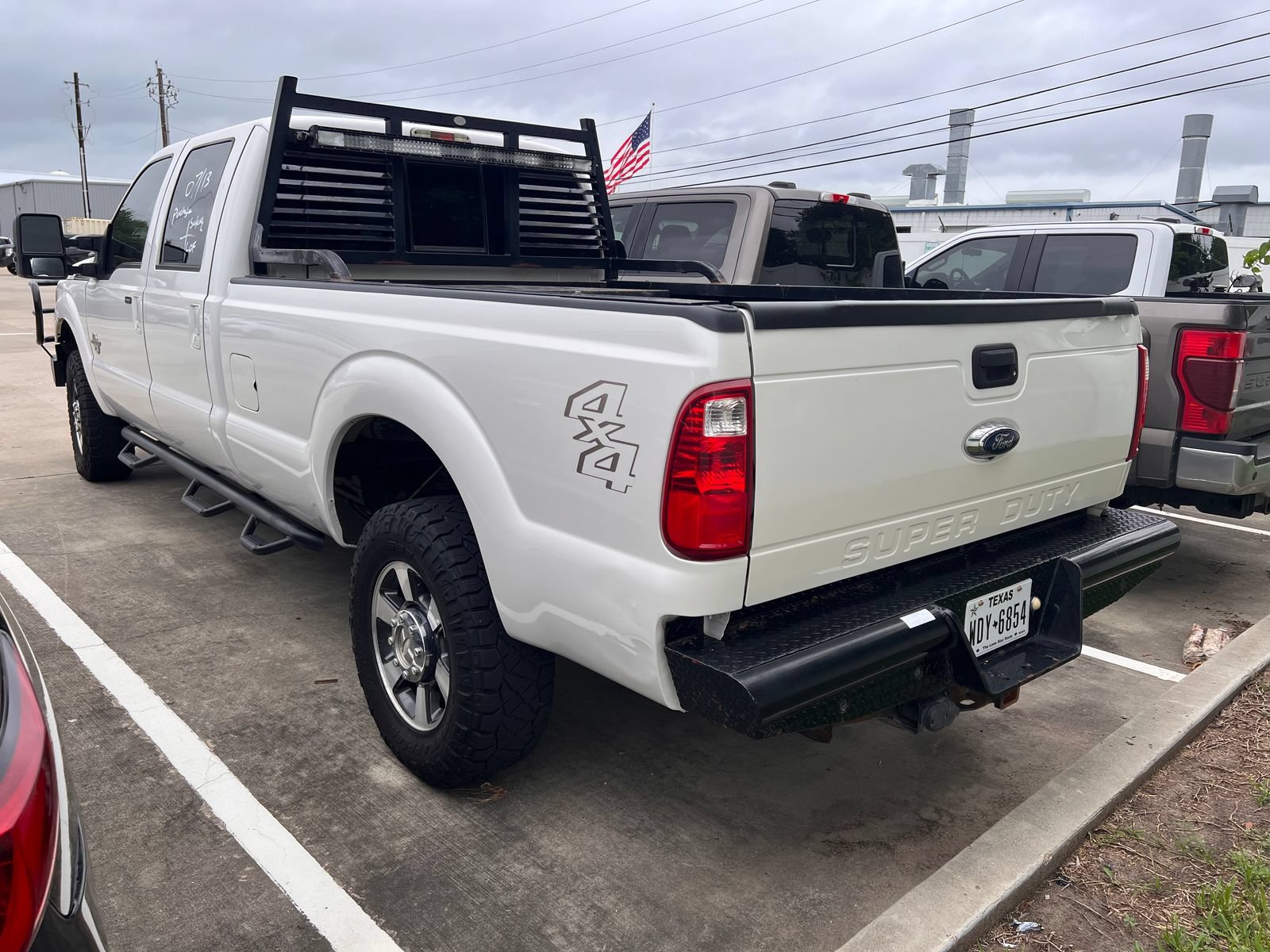 Used 2014 Ford F350 Lariat AWD/4WD image 3
