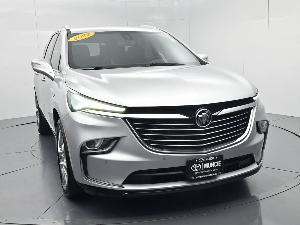 Used 2022 Buick Enclave Premium FWD image 2