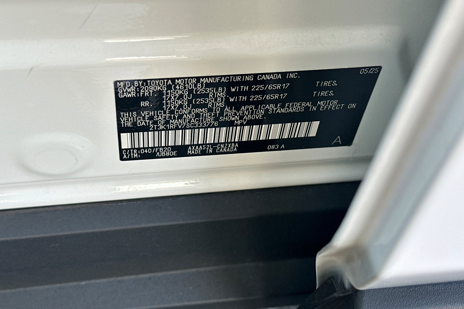 Used 2025 Toyota RAV4 LE FWD image 28
