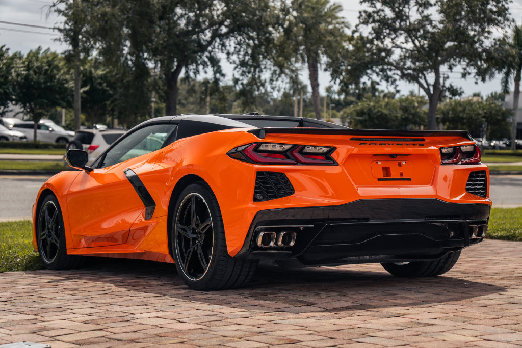Used 2024 Chevrolet Corvette Stingray Preferred Conv w/ Battery Protection Package RWD image 3
