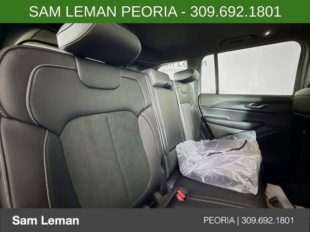 New 2025 Jeep Grand Cherokee Altitude image 26