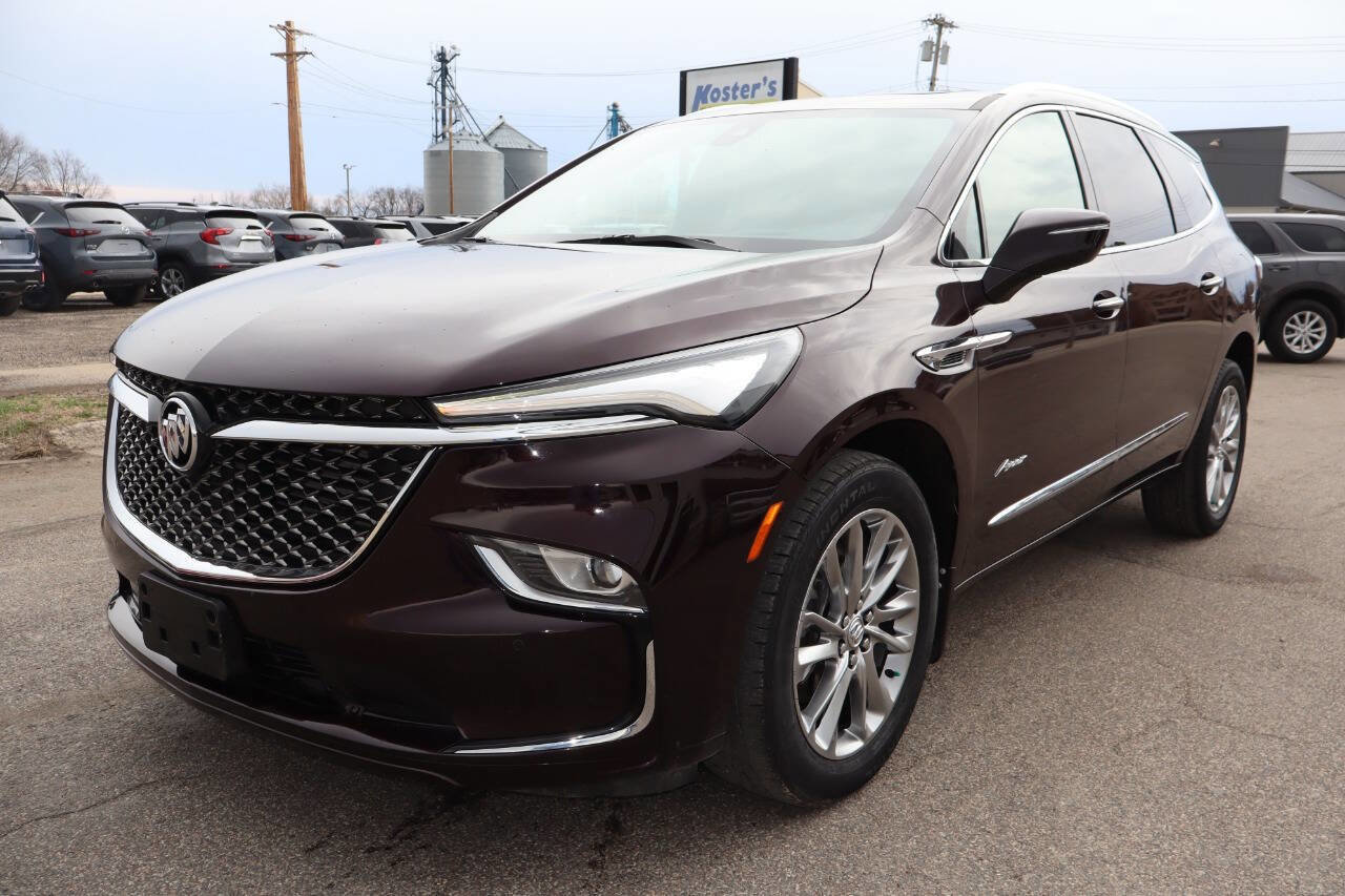 Used 2023 Buick Enclave Avenir w/ Trailering Package, 5000 lbs. AWD/4WD image 1