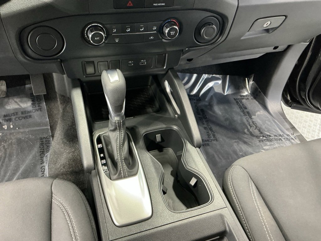 Used 2022 Nissan Frontier SV image 14
