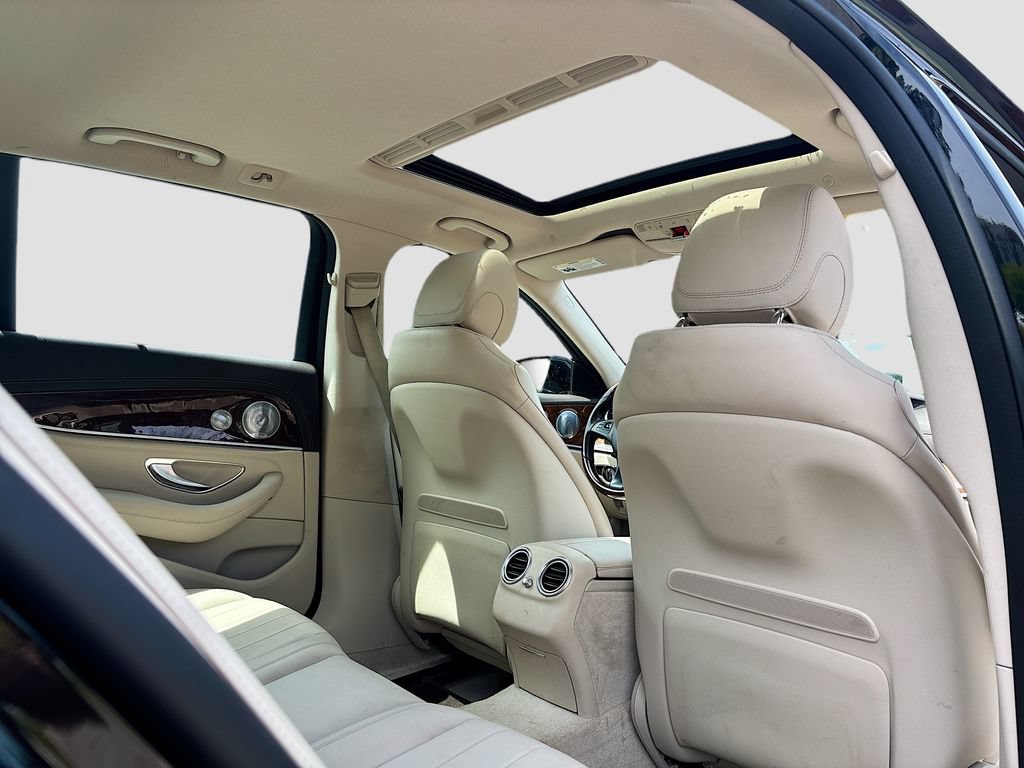 Used 2018 Mercedes-Benz E 400 4MATIC Wagon image 22