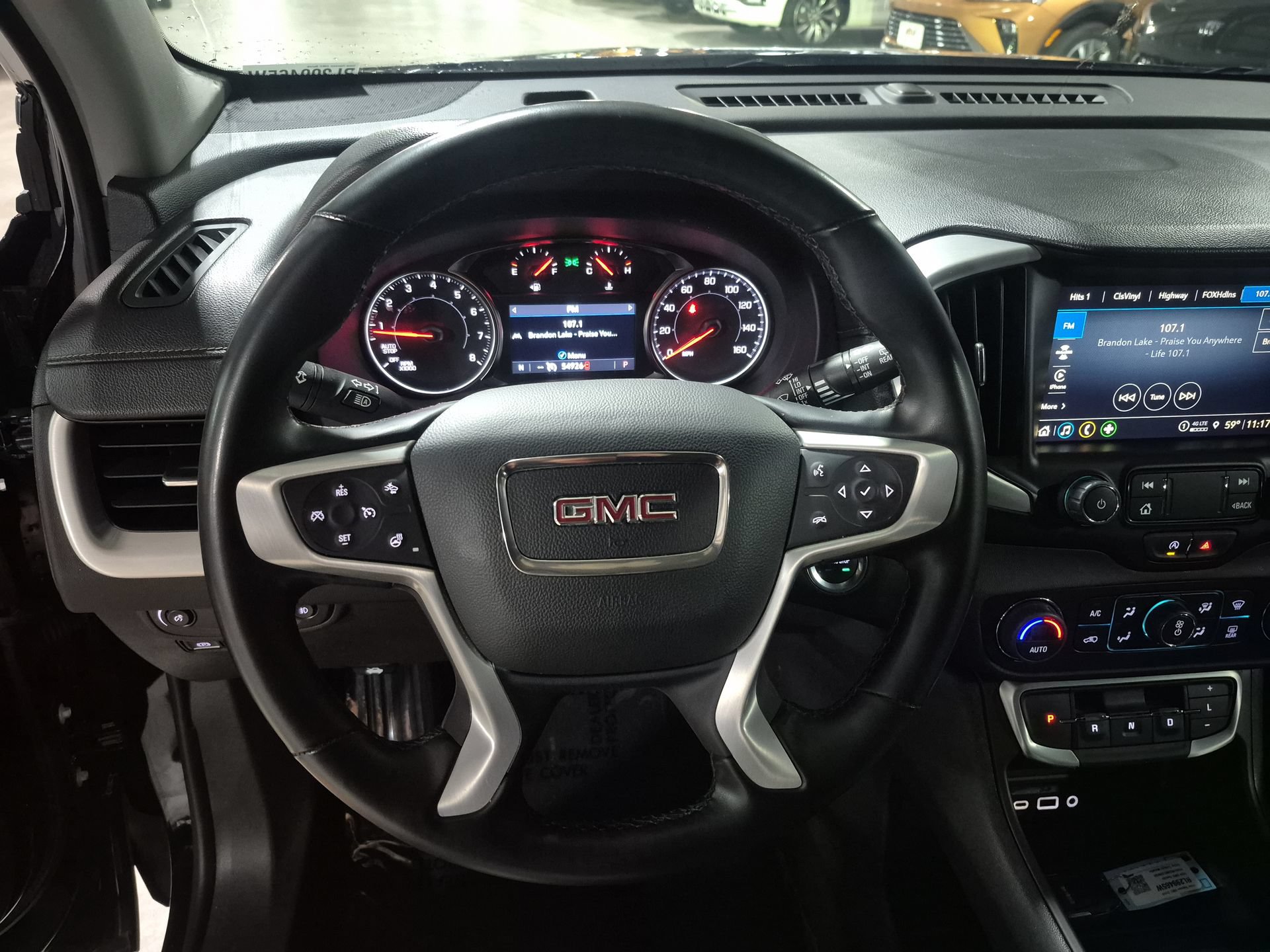 Used 2024 GMC Terrain SLT AWD/4WD image 12
