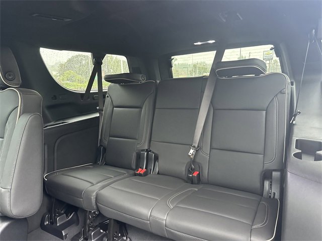 New 2026 Chevrolet Suburban Premier image 13