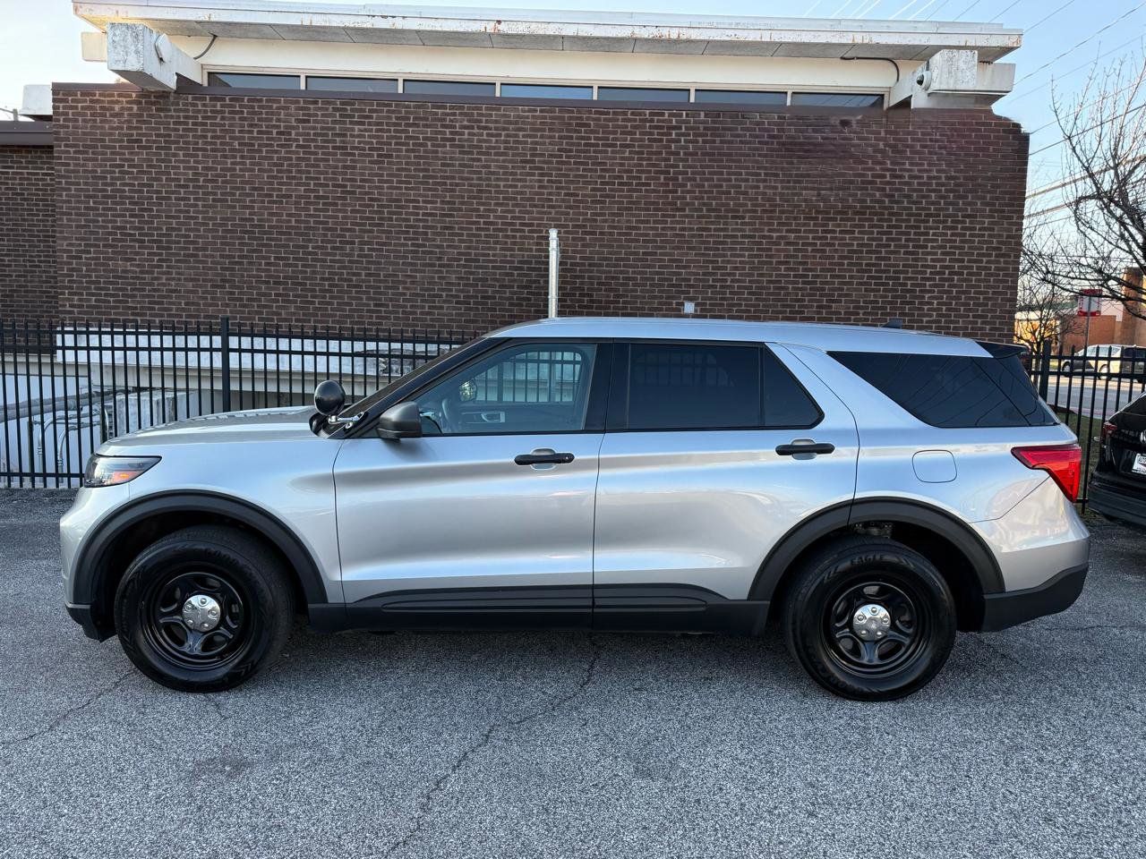 Used 2023 Ford Explorer 4WD Police Interceptor image 6