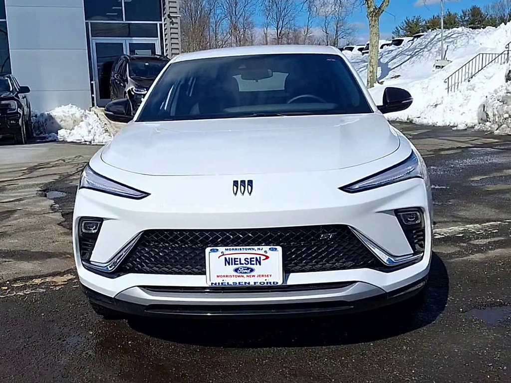 Used 2025 Buick Envista Sport Touring w/ Convenience II Package image 3