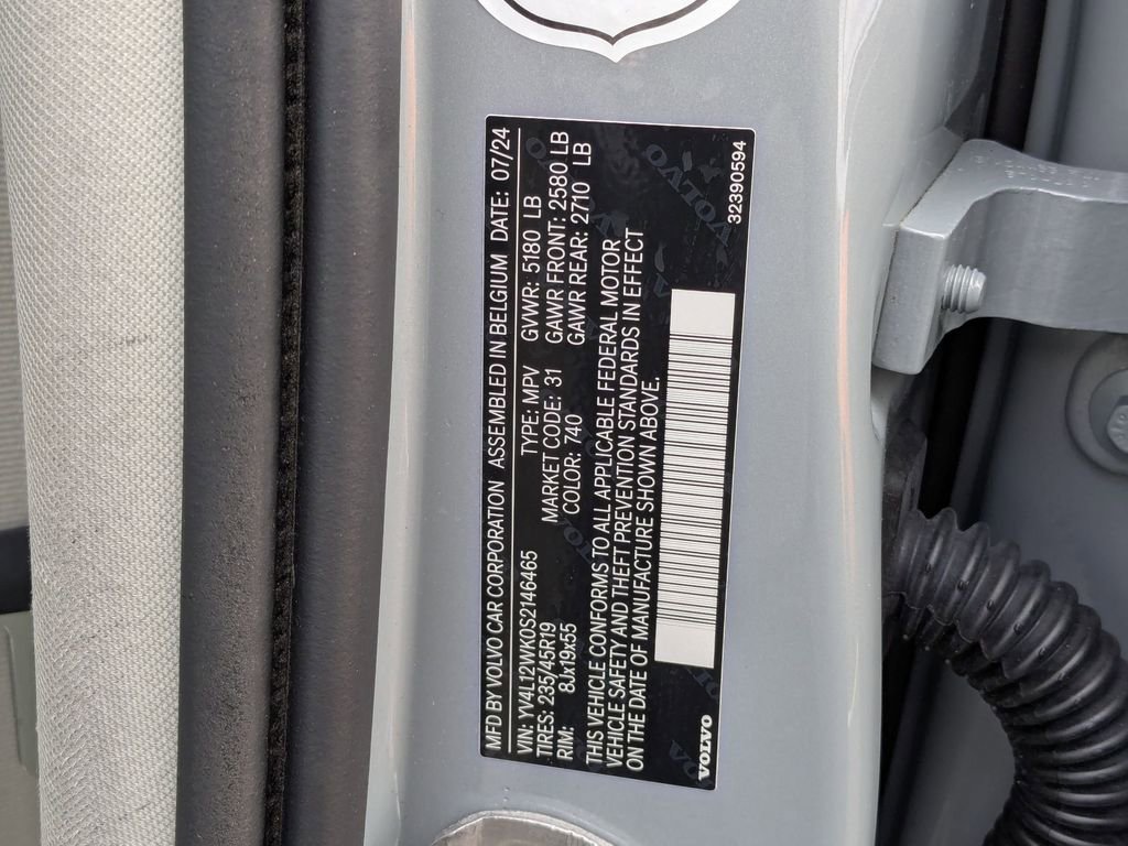 Used 2025 Volvo V60 B5 Cross Country Plus image 35