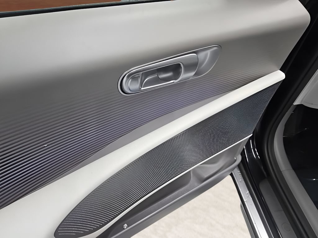 New 2025 Hyundai Ioniq 6 SEL AWD/4WD image 10