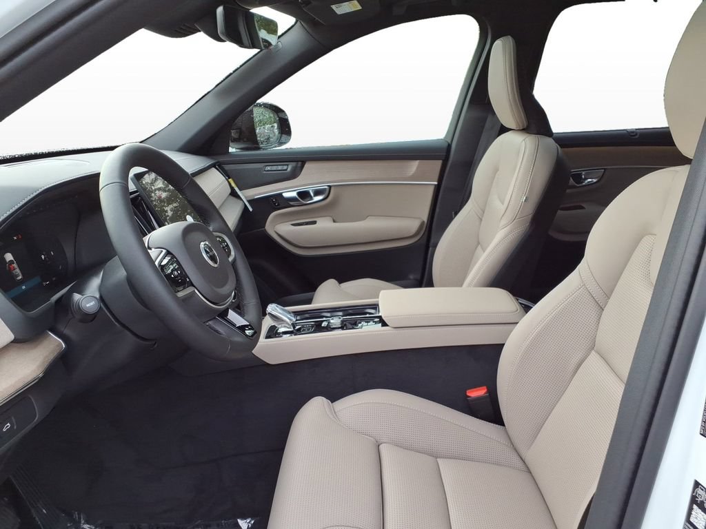 New 2026 Volvo XC90 B6 Ultra w/ Protection Package Premier AWD/4WD image 13
