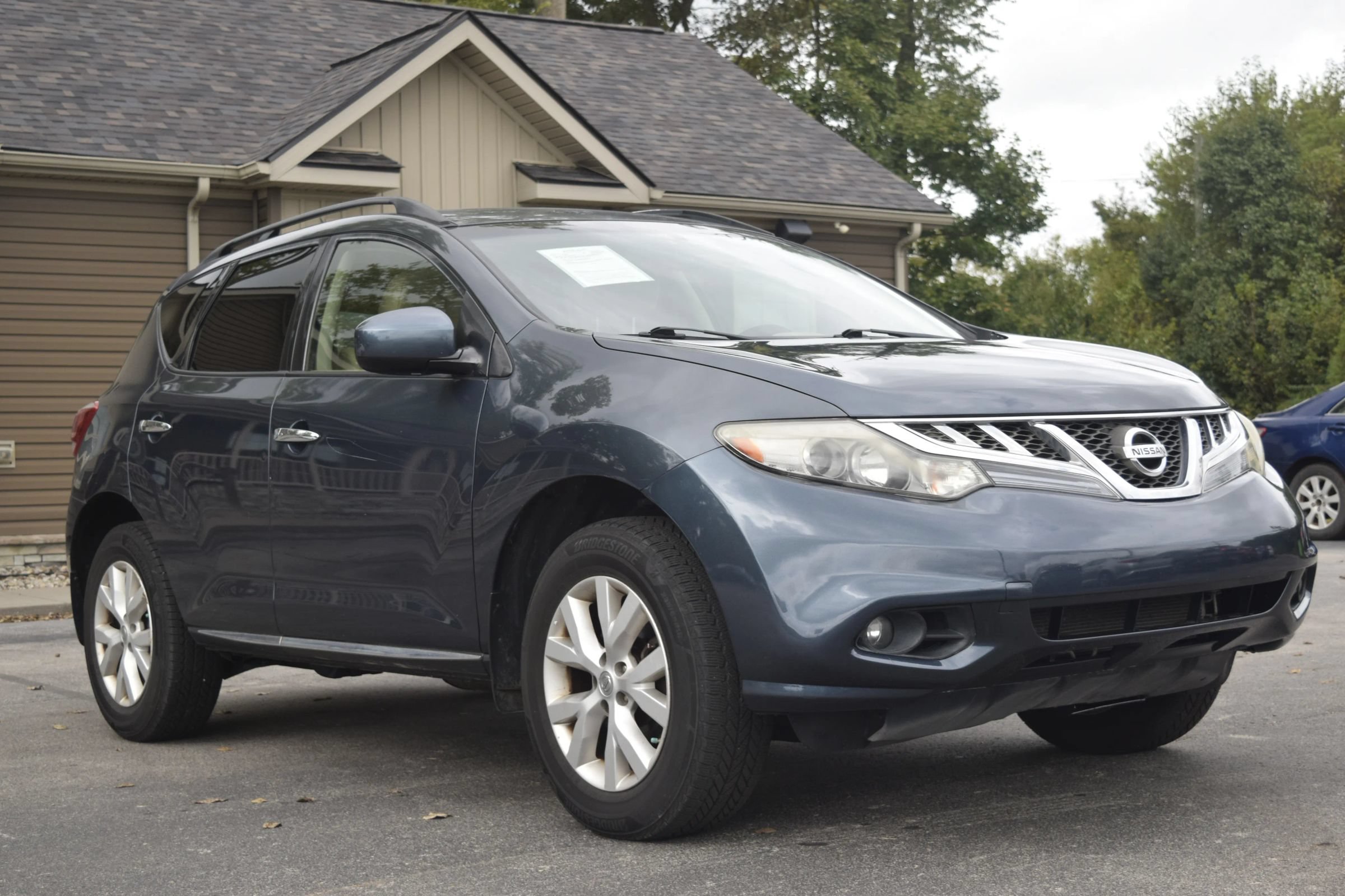 Used 2013 Nissan Murano SV w/ Value Pkg AWD/4WD image 1