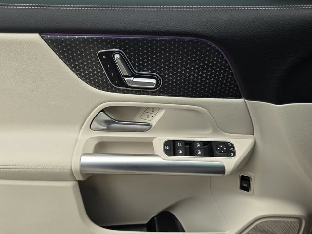 Used 2025 Mercedes-Benz GLA 250 image 25