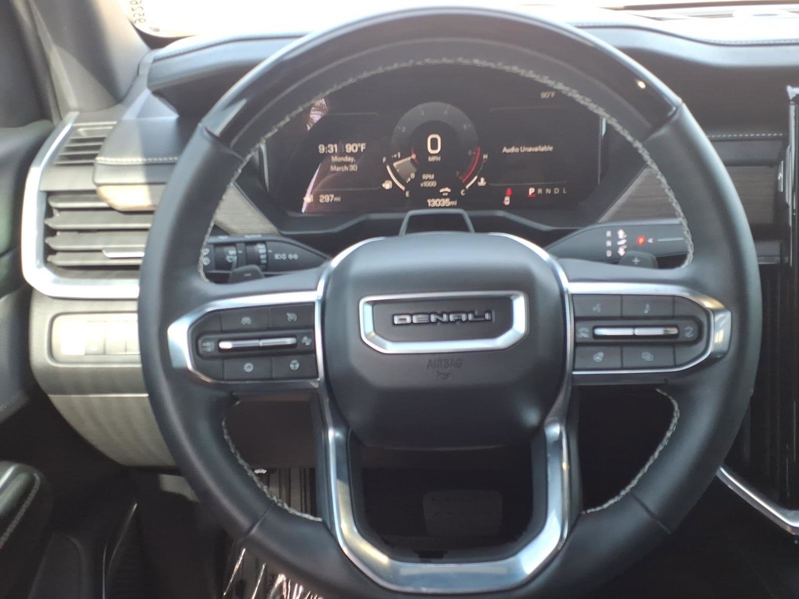 Used 2024 GMC Acadia Denali w/ Super Cruise Package image 19