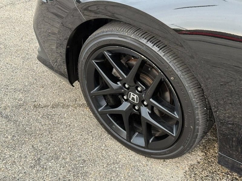 Used 2023 Honda Civic Sport image 10