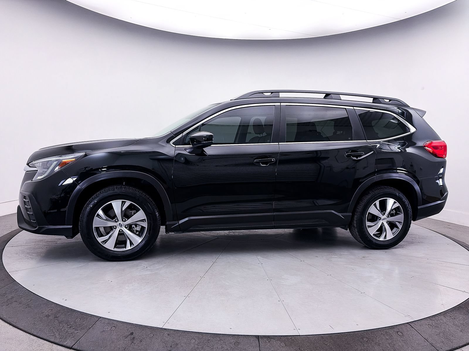 Used 2025 Subaru Ascent Premium AWD/4WD image 38