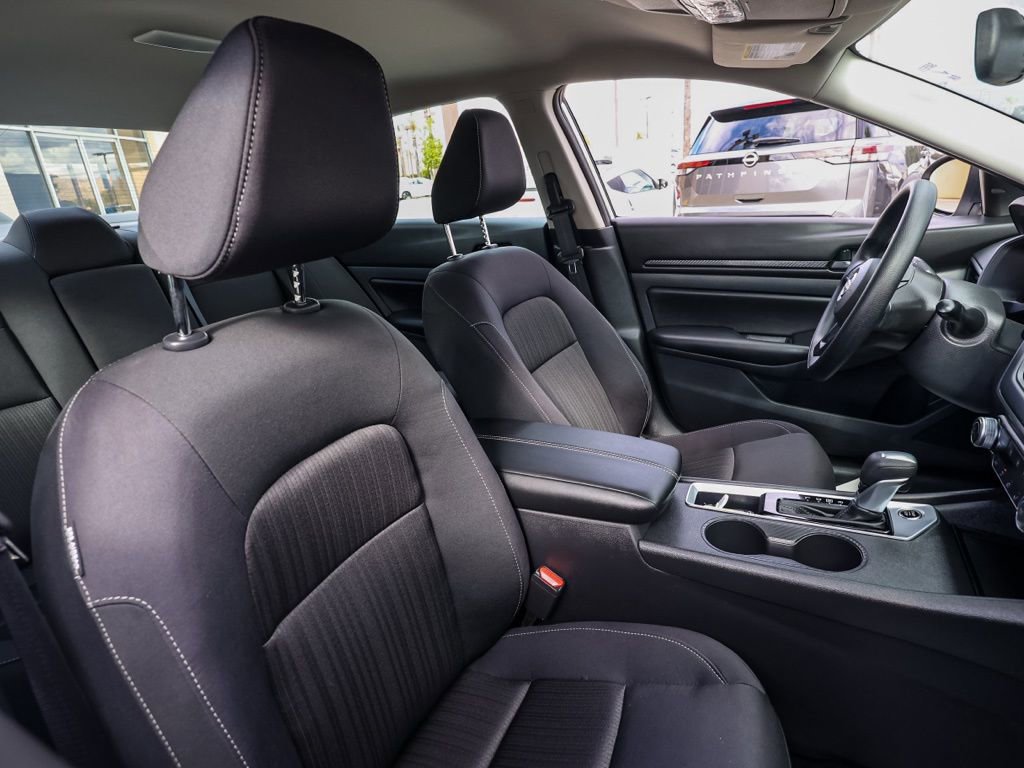 Used 2025 Nissan Altima 2.5 S image 20