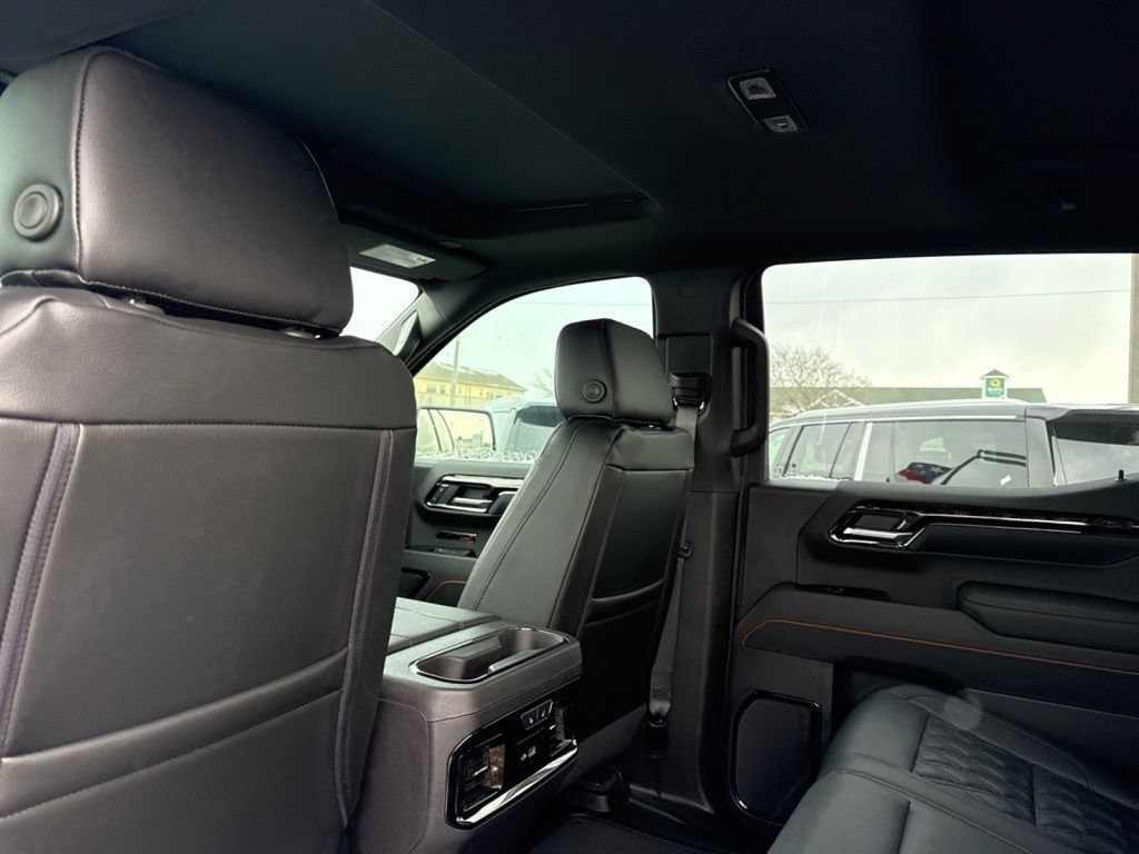 New 2026 GMC Sierra 1500 AT4 w/ Technology Package AWD/4WD image 39