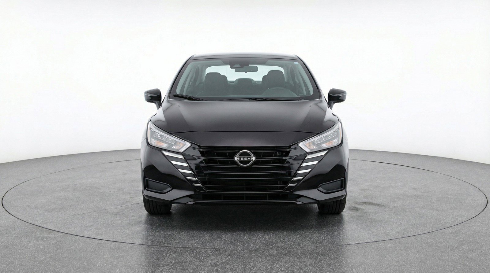 Used 2025 Nissan Versa SV image 2