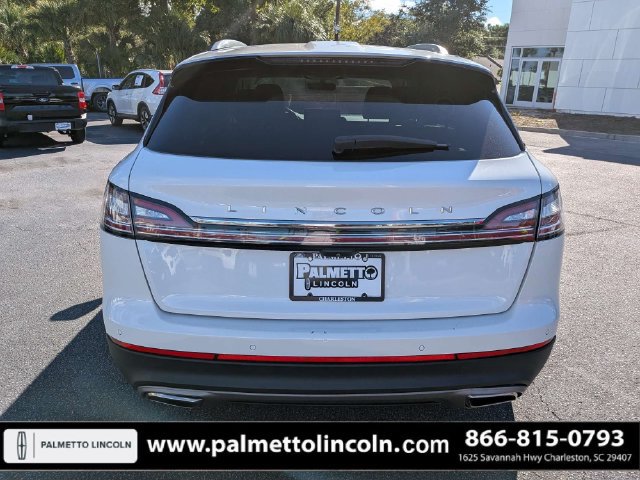 Certified 2022 Lincoln Nautilus FWD w/ Premium Package image 5