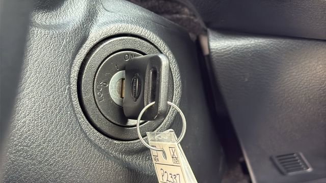 Used 2025 Nissan Versa S w/ Trunk Package image 17