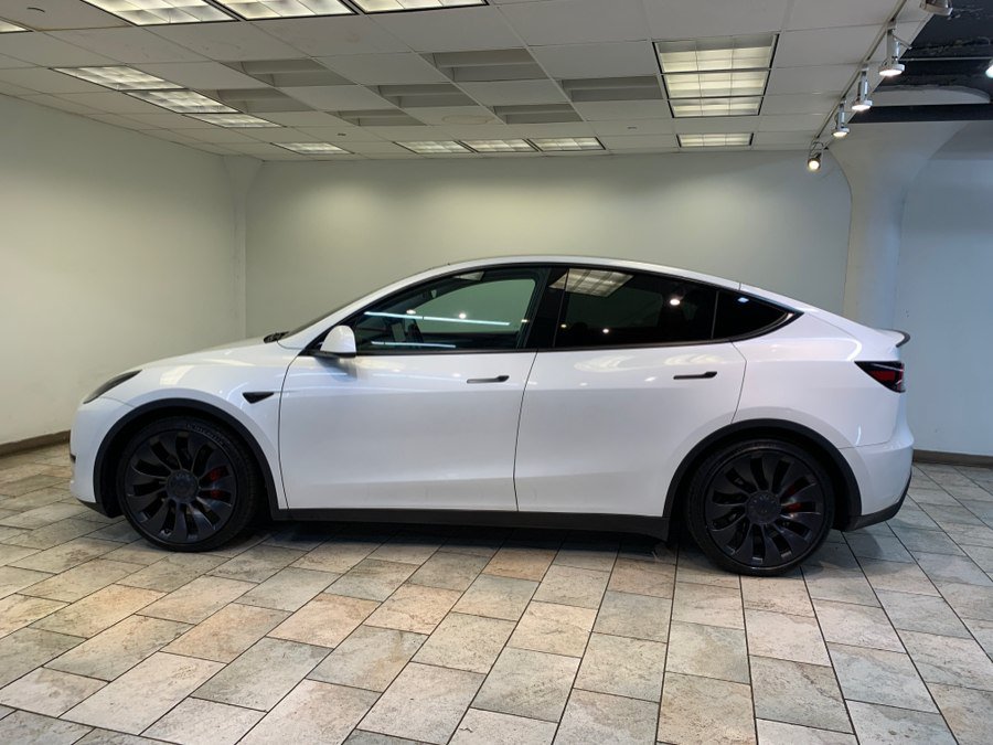 Used 2023 Tesla Model Y Performance AWD/4WD image 4