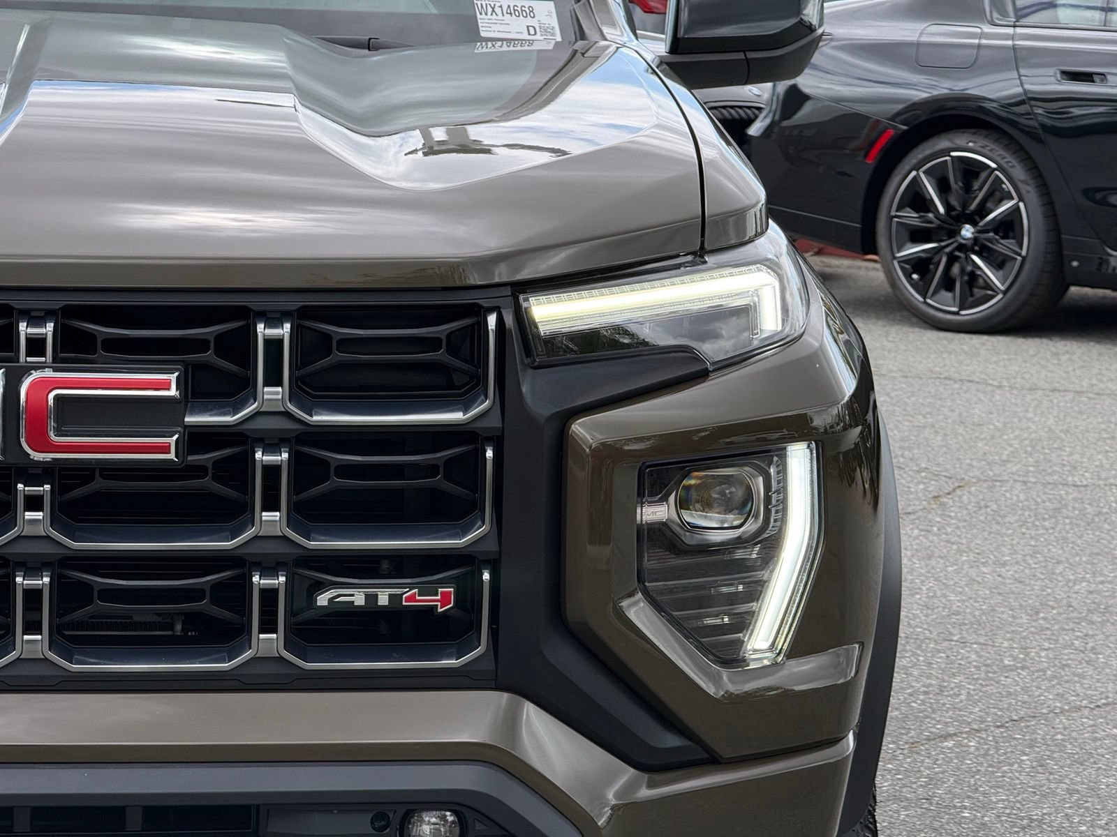 Used 2023 GMC Canyon AT4 w/ AT4 Premium Package AWD/4WD image 13