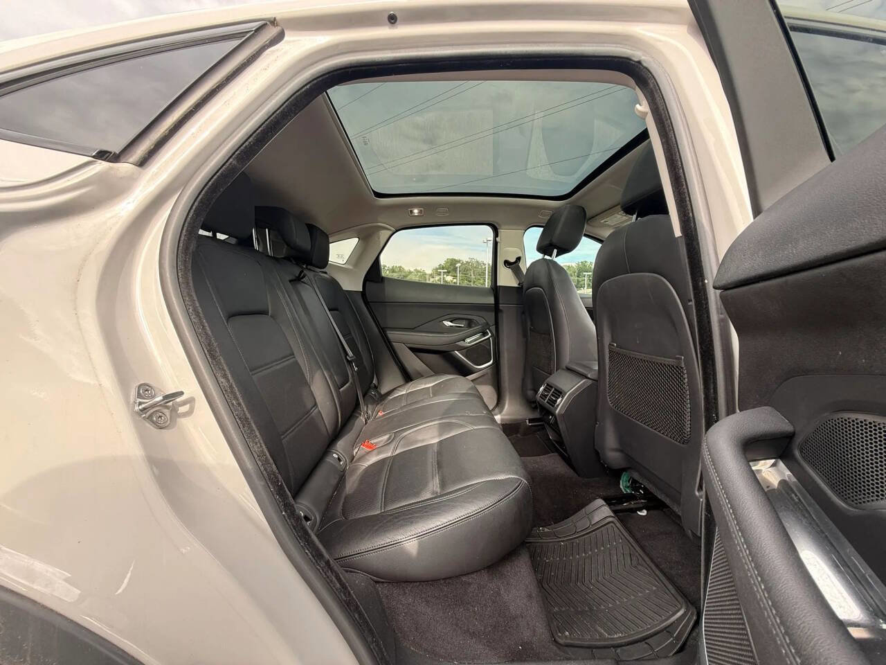 Used 2019 Jaguar E-PACE SE AWD/4WD image 8