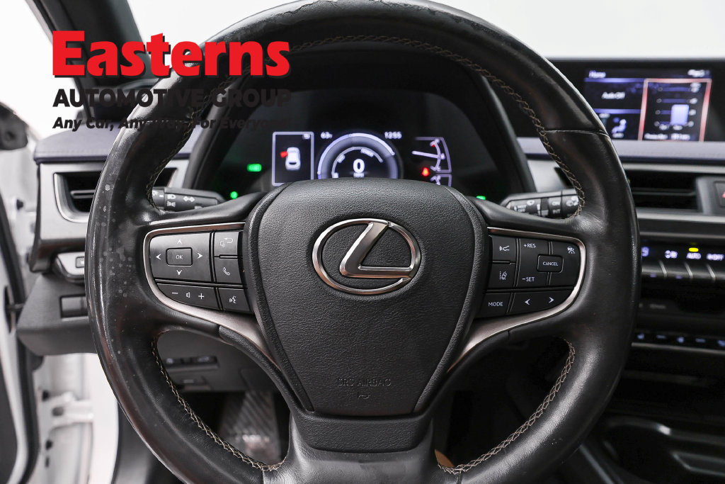 Used 2020 Lexus UX 250h w/ Premium Package AWD/4WD image 11