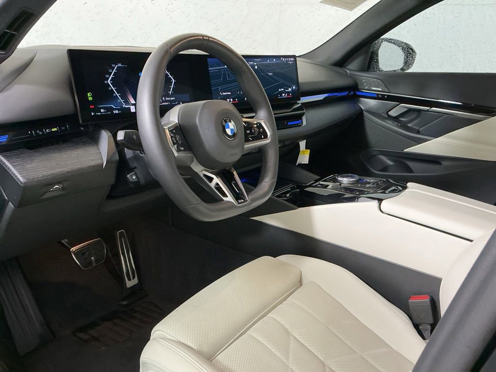 Certified 2025 BMW 530i w/ M Sport Package RWD image 21