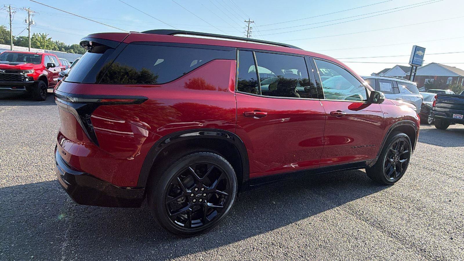 New 2026 Chevrolet Traverse RS w/ LPO, Floor Liner Package AWD/4WD image 9