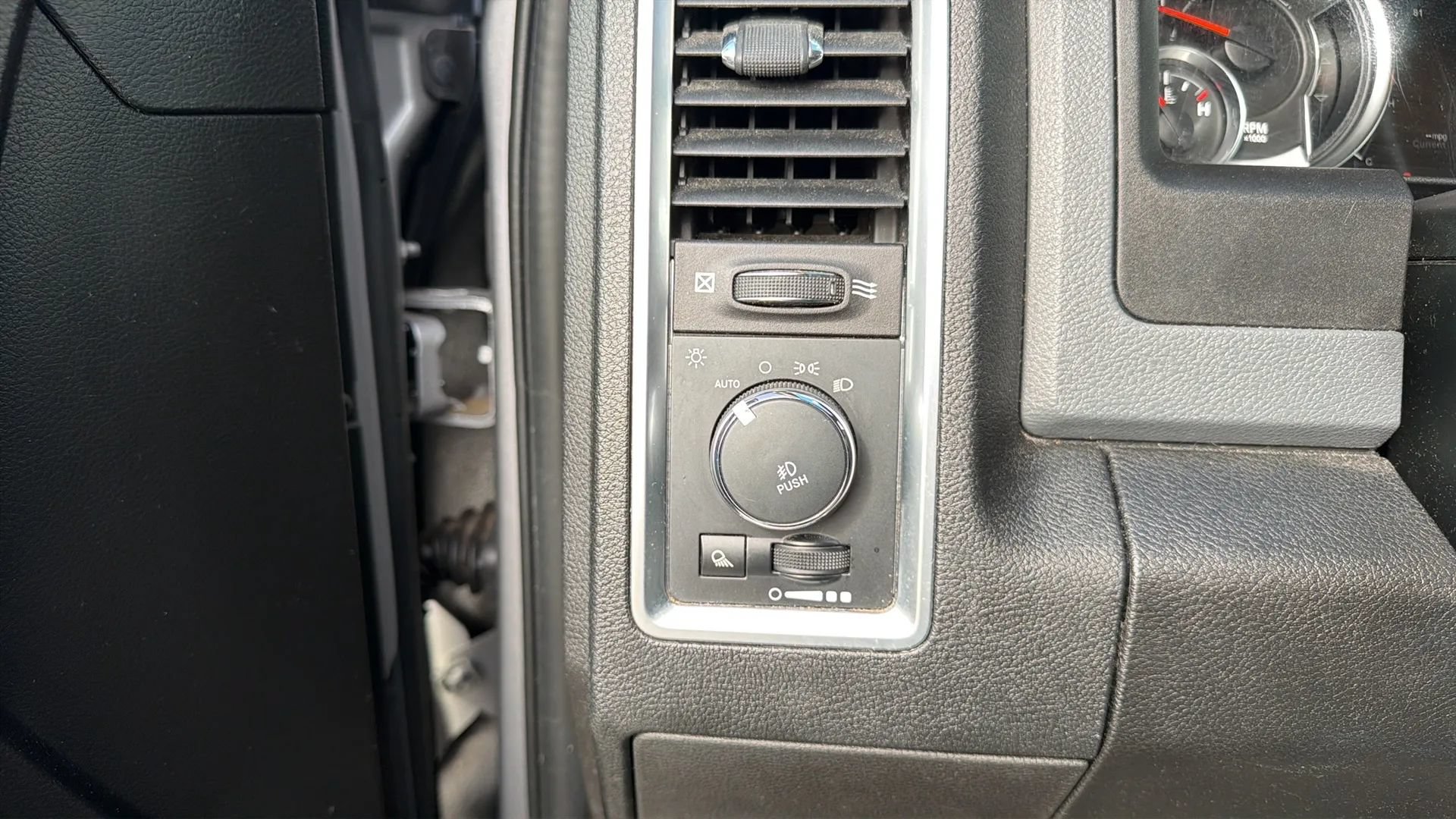 Used 2019 RAM 1500 Classic Warlock w/ Electronics Group AWD/4WD image 79