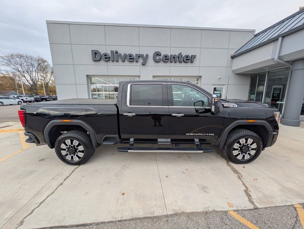 Used 2024 GMC Sierra 2500 Denali w/ Denali Reserve Package image 2