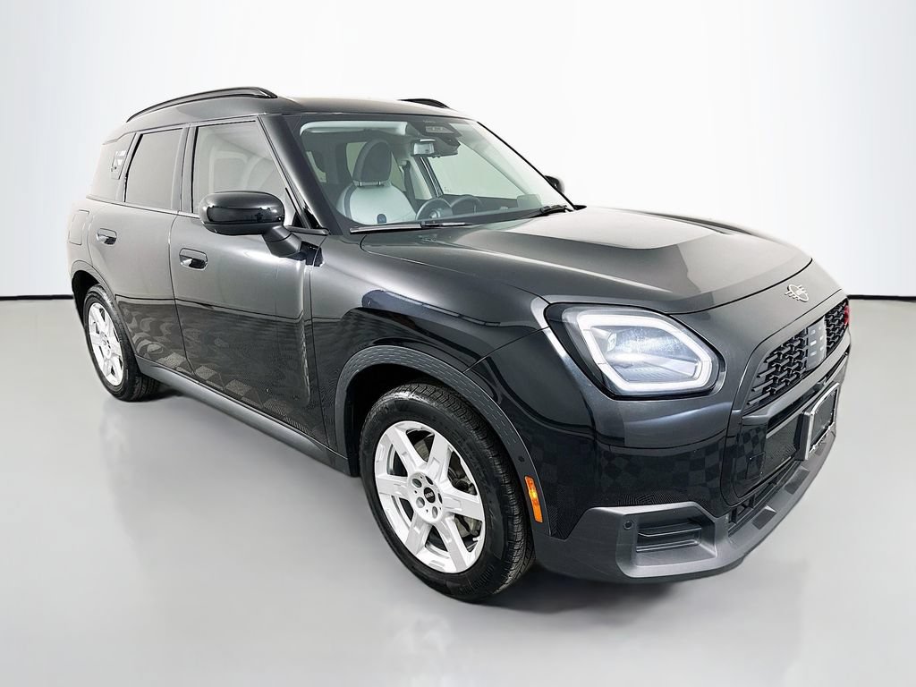 Used 2025 MINI Cooper Countryman S w/ Comfort Package Max AWD/4WD image 3
